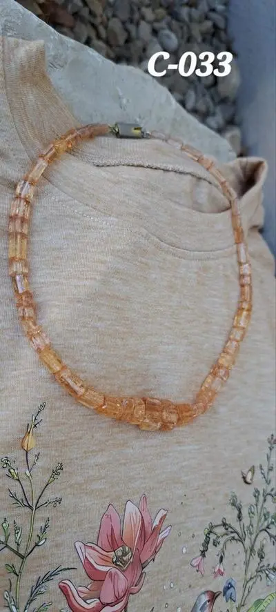 C-033 Collier Topas, Zylinderförmige, facetierte  herbstgoldenfarbene Steine, je nach Lichteinfall zeigen sie sich leuch